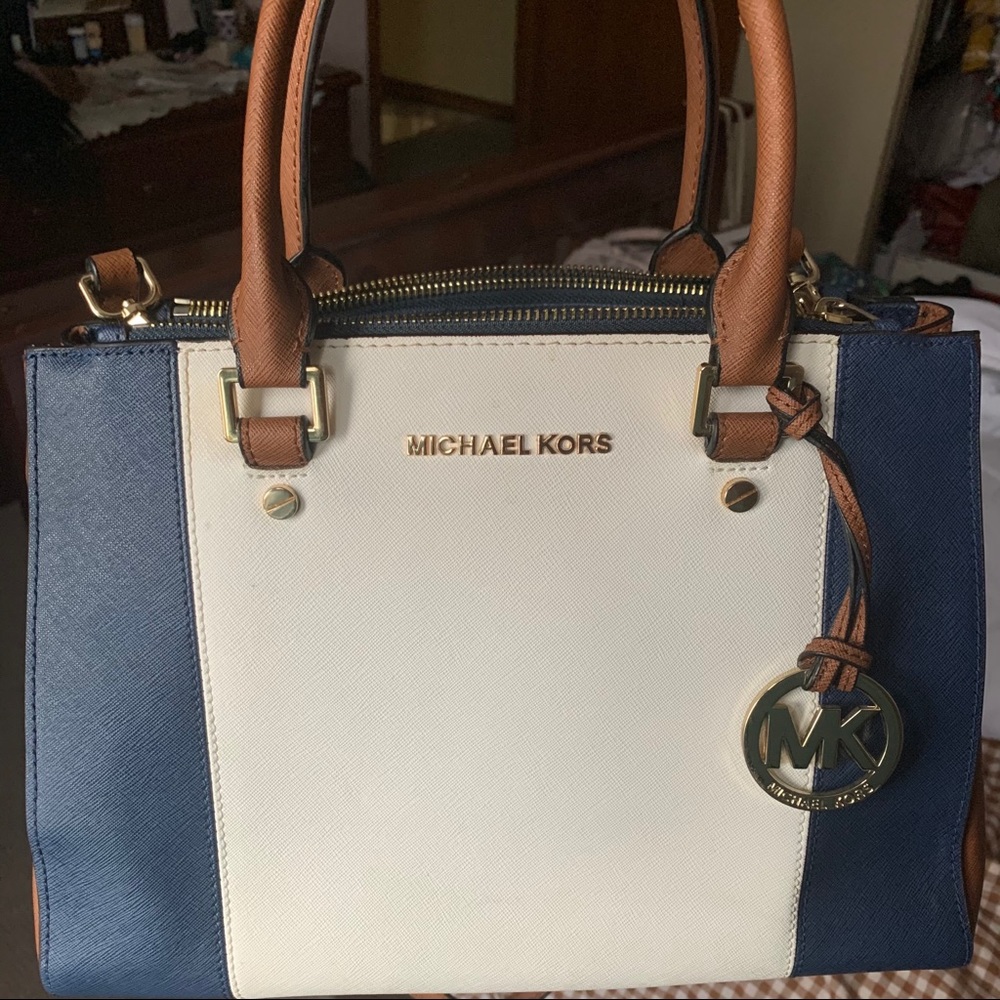 Michael Kors Sutton Satchel